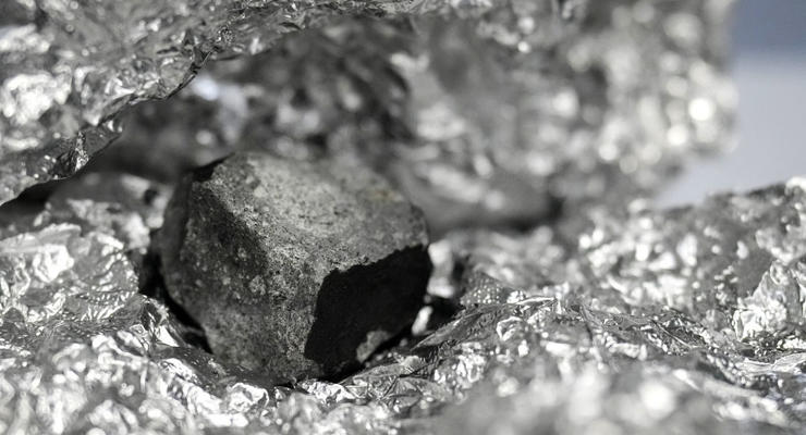Плотнее гранита: в США в дом влетел редкий метеорит
