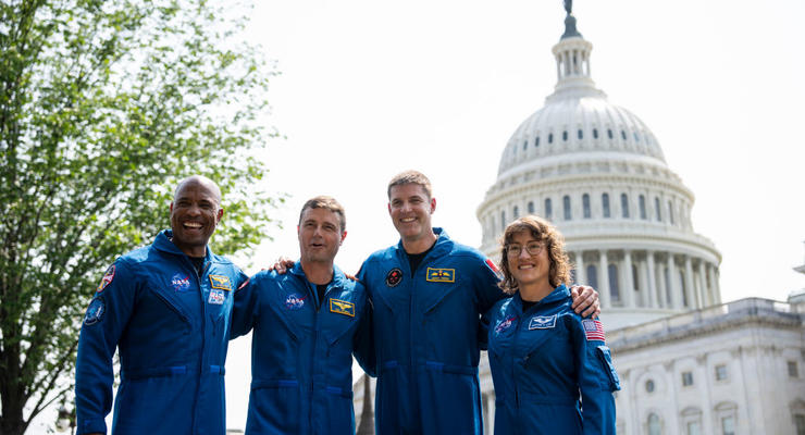 Спустя полвека: астронавты NASA готовятся к миссии на Луну