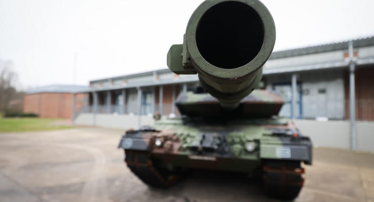 KMW выпустил новый танк - Leopard 2A8