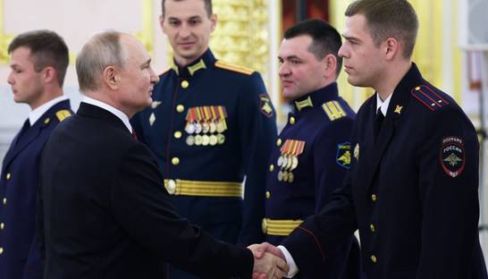 Украинки выманивают данные у оккупантов на сайтах знакомств - The Times