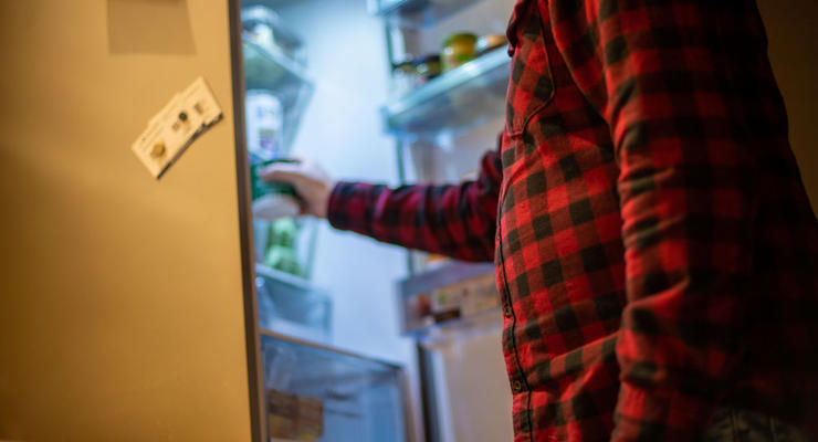 От ночных похождений к холодильнику лучше отказаться