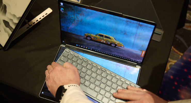 Lenovo показала уникальный ноутбук с двумя экранами