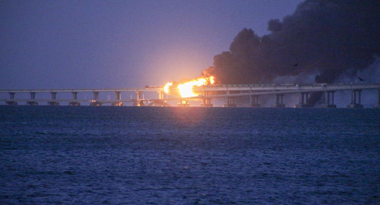 Украинцы могут "уничтожить" Крымский мост закрутками и лазером