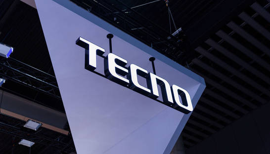 У Tecno вышел смартфон-хамелеон