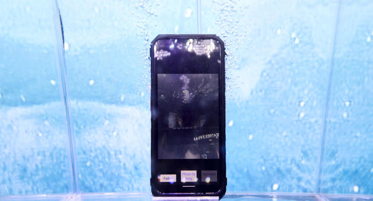 Без купания в воде: как проверить влагостойкость смартфона