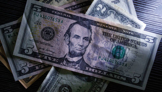 Google выплатит более 1 млн долл сотруднице за гендерную дискриминацию