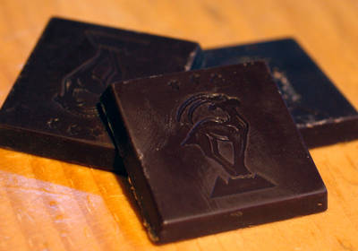 Черный шоколад ежедневно: что будет, если его кушать