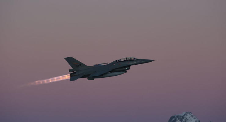 Топовий пілот США назвав цілі №1 для F-16 в Україні