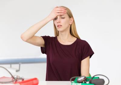 Как избавиться от головной боли быстро: простые техники массажа