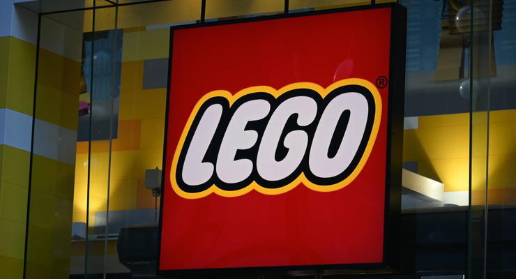 Золотая деталька Lego продана на аукционе за 697 тыс грн