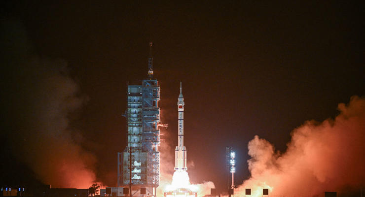 Розрахунок до 2030 року: Китай планує висадку на Місяць