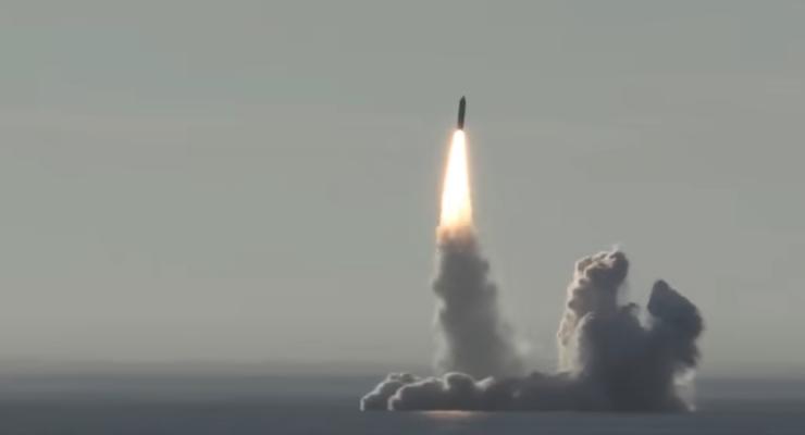 Багатостраждальна ядерка: Росія прийняла на озброєння ракету "Булава"