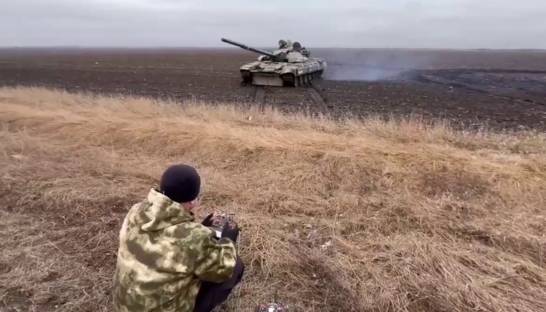 У оккупантов появился "танк-камикадзе"