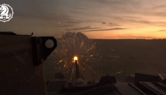 Наши БМП M2A2 Bradley расстреляли позиции РФ с близкого расстояния