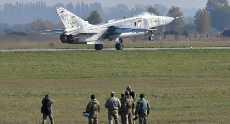 Потрапили в ціль: підполковник ЗСУ розкрив особливості бомбардувальника Су-24