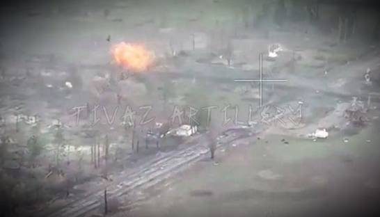 Идеальный выстрел: ВСУ подбили танк оккупантов прямо на ходу